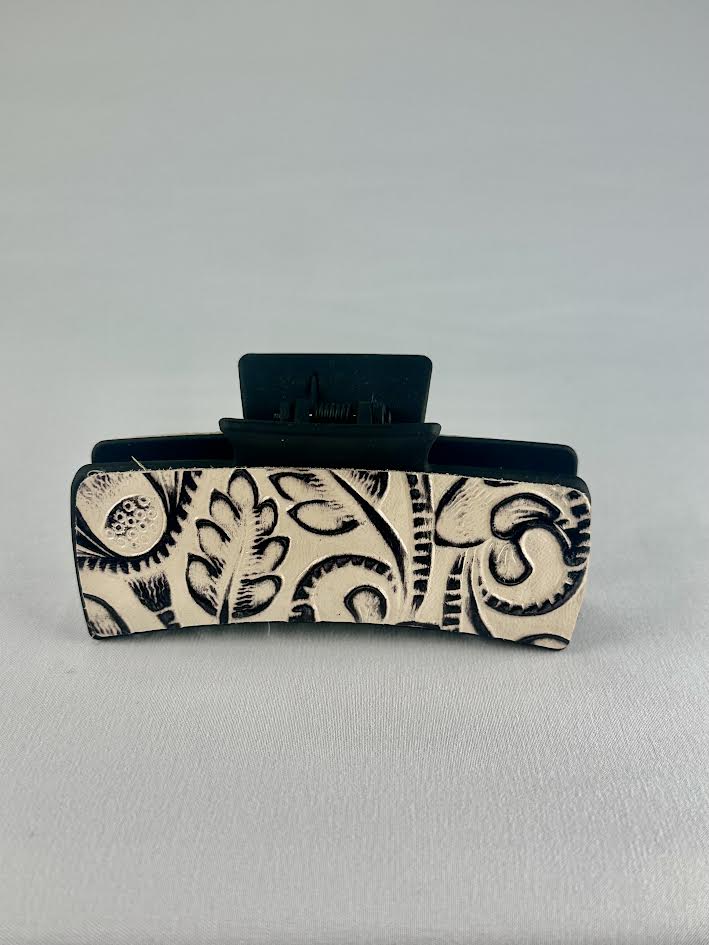 Large Cream Paisley