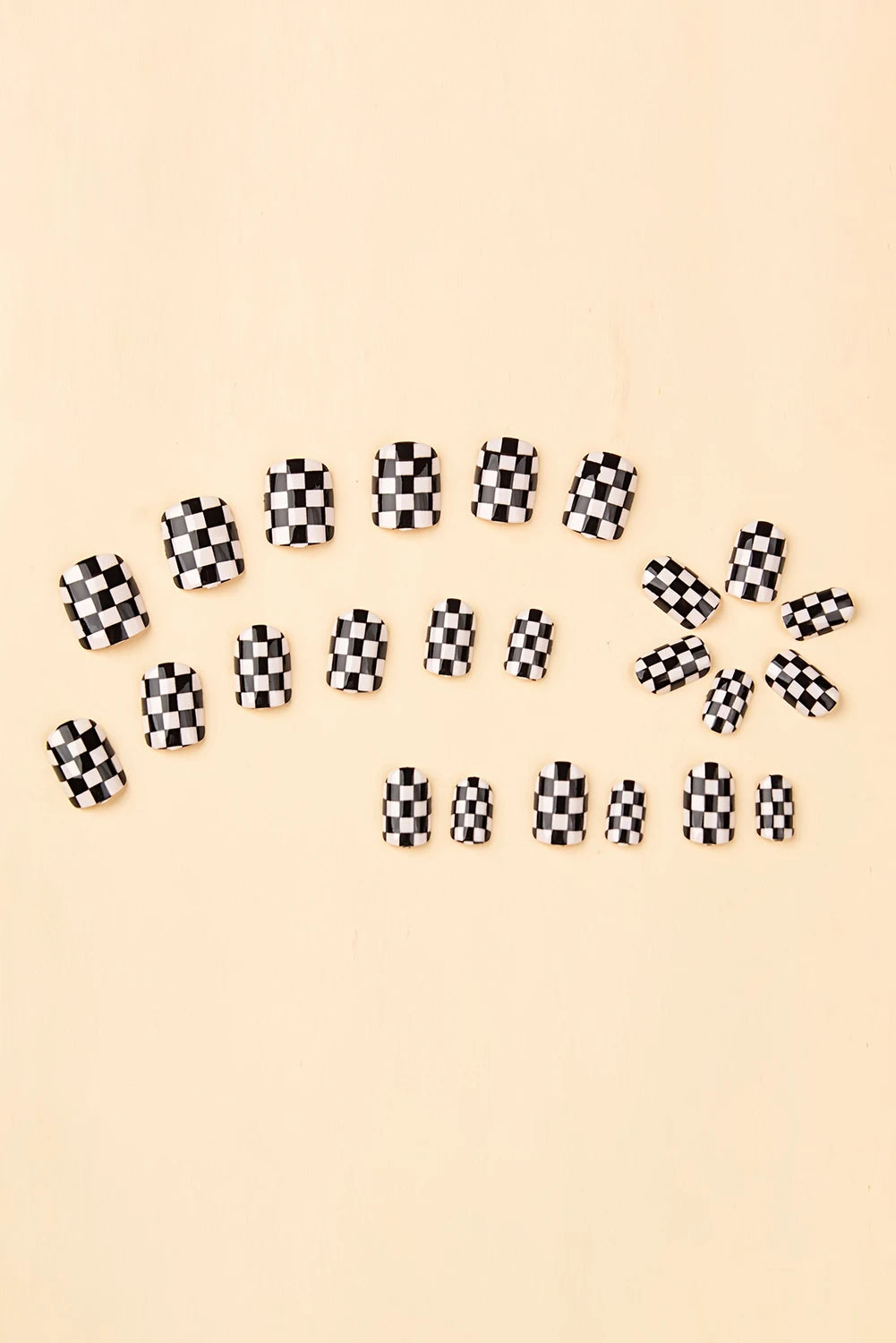 Black Checkerboard Pattern Resin Square Press on nails