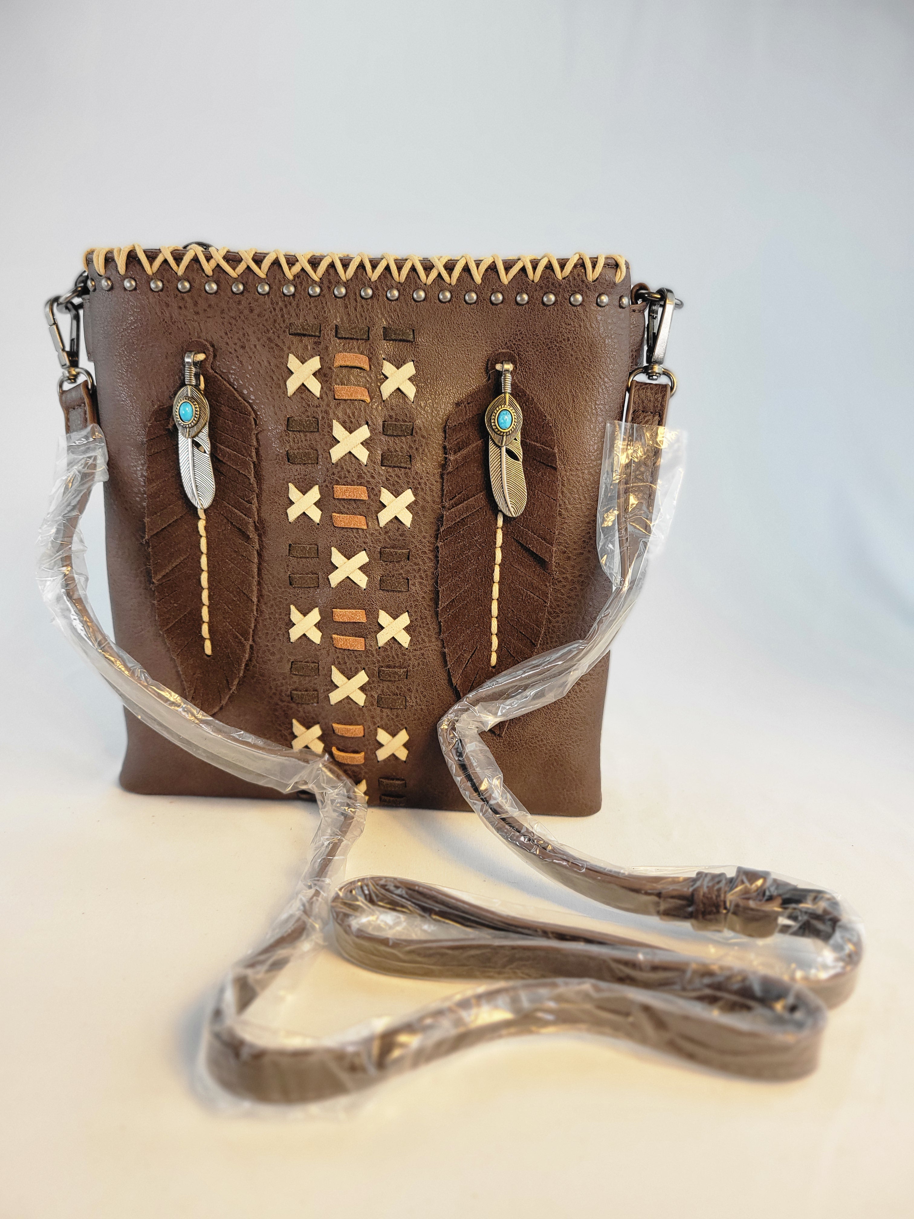 Montana-West-Embroidered-Arrow-Feather-Collection-Concealed-Carry-Tote-Brown